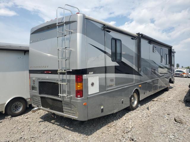 4VZBN1M975C050620 - 2005 FTWD MOTORHOME 4VZ SILVER photo 4