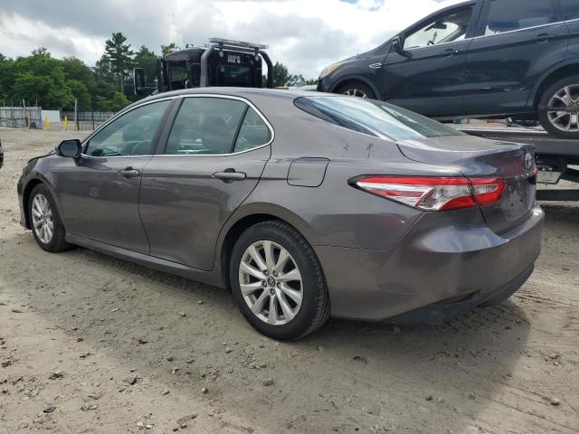 4T1B11HK4JU035373 - 2018 TOYOTA CAMRY L 灰色 照片 2