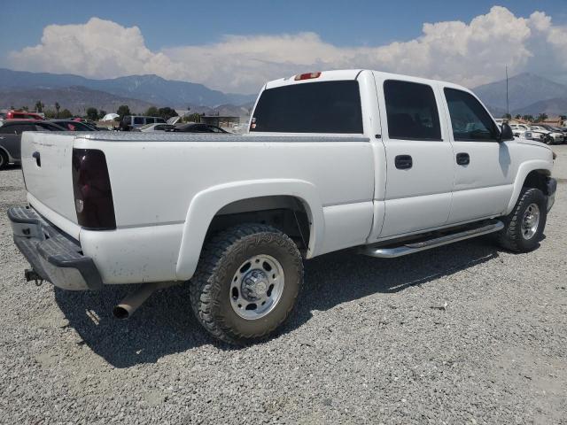 1GCHC23U65F971643 - 2005 CHEVROLET SILVERADO C2500 HEAVY DUTY WHITE photo 3