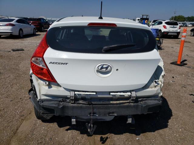 KMHCT5AE4DU111186 - 2013 HYUNDAI ACCENT GLS WHITE photo 6