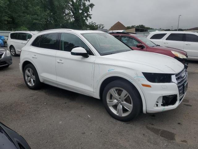 WA1BNAFY3J2241922 - 2018 AUDI Q5 PREMIUM PLUS WHITE photo 4