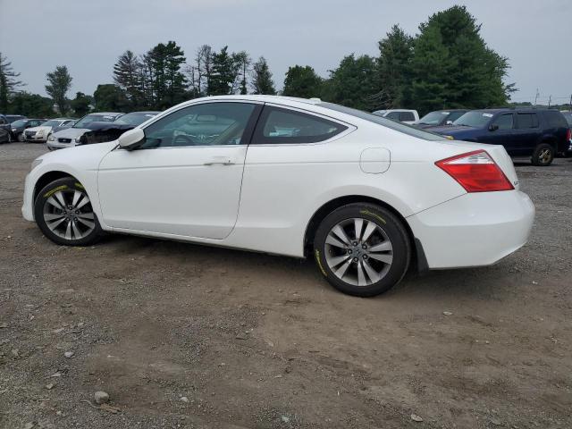 1HGCS12899A012785 - 2009 HONDA ACCORD EXL WHITE photo 2