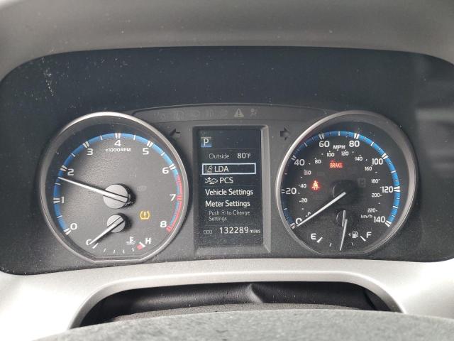 2T3BFREV0JW724705 - 2018 TOYOTA RAV4 LE Siyah fotoğraf 9