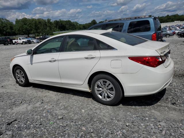 5NPEB4AC1CH400057 - 2012 HYUNDAI SONATA GLS WHITE photo 2