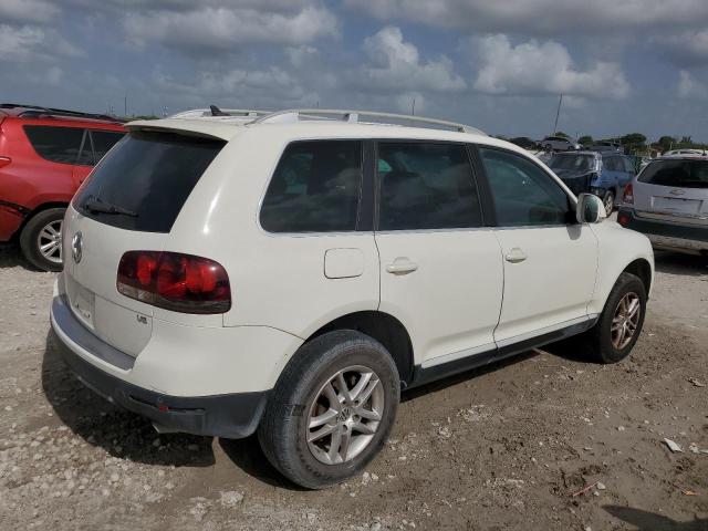 WVGBE77L09D024870 - 2009 VOLKSWAGEN TOUAREG 2 V6 WHITE photo 3