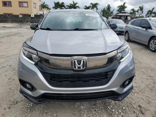 3CZRU5H14LM702890 - 2020 HONDA HR-V SPORT SILVER photo 5