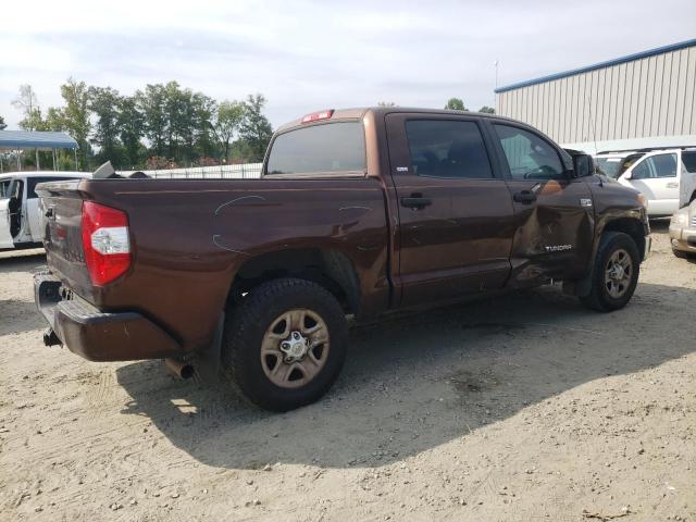 5TFDW5F10HX603062 - 2017 TOYOTA TUNDRA CREWMAX SR5 BROWN photo 3