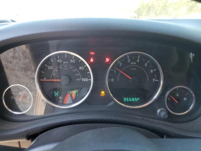 1C4BJWEG7GL107294 - 2016 JEEP WRANGLER U SAHARA SILVER photo 9