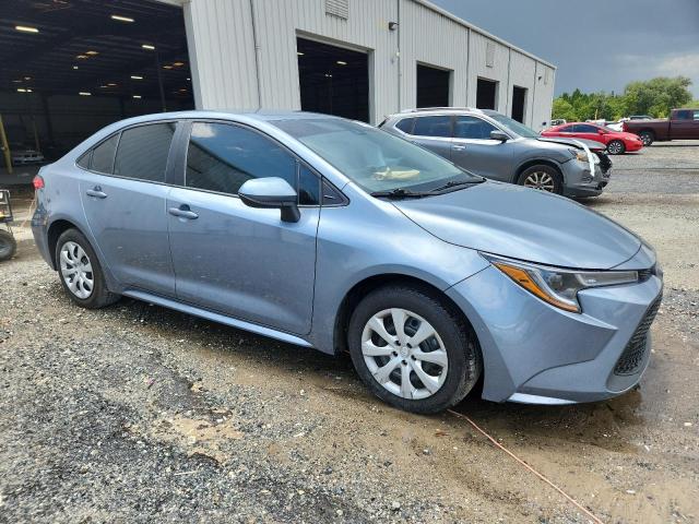 5YFEPMAE8NP347804 - 2022 TOYOTA COROLLA LE BLUE photo 4