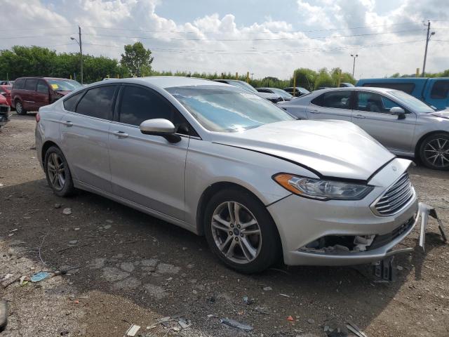3FA6P0H73JR207447 - 2018 FORD FUSION SE 银色 照片 4