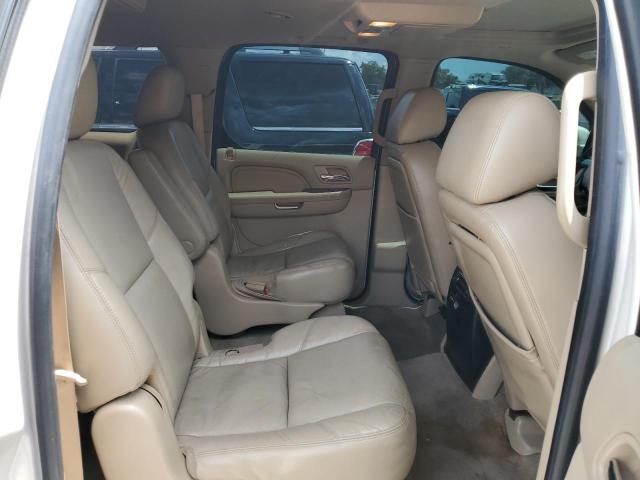 1GYUCHEF7AR180573 - 2010 CADILLAC ESCALADE ESV LUXURY 白色 照片 11