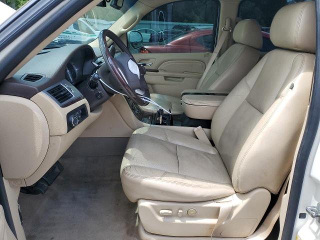 1GYUCHEF7AR180573 - 2010 CADILLAC ESCALADE ESV LUXURY 白色 照片 7