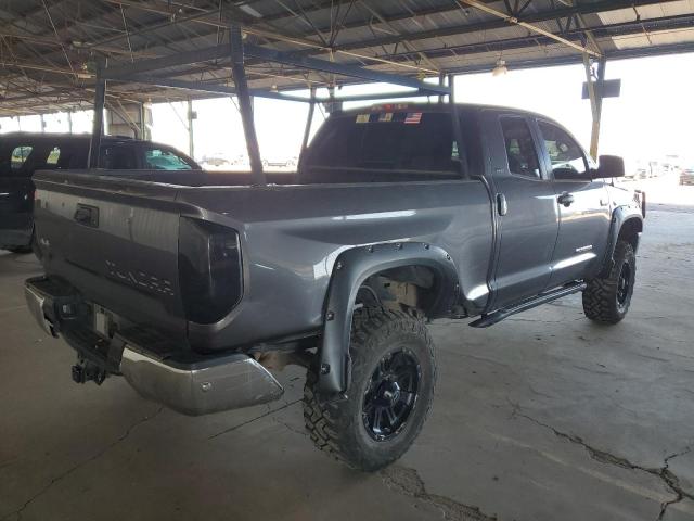 5TFUW5F12HX642672 - 2017 TOYOTA TUNDRA DOUBLE CAB SR/SR5 GRAY photo 3