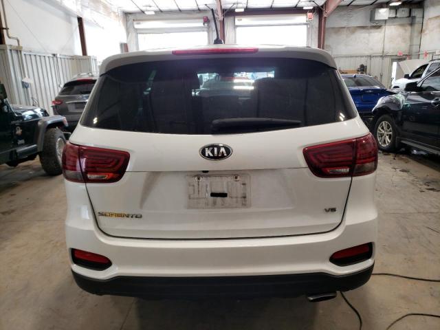 5XYPG4A53LG613272 - 2020 KIA SORENTO S WHITE photo 6