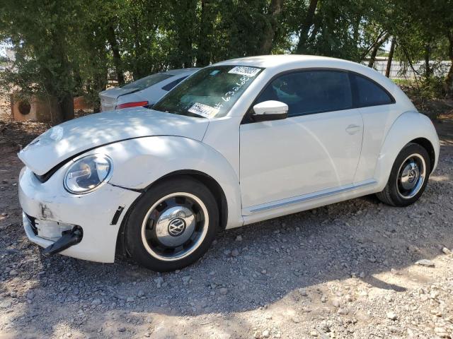 3VWJX7AT9DM632688 - 2013 VOLKSWAGEN BEETLE WHITE photo 1