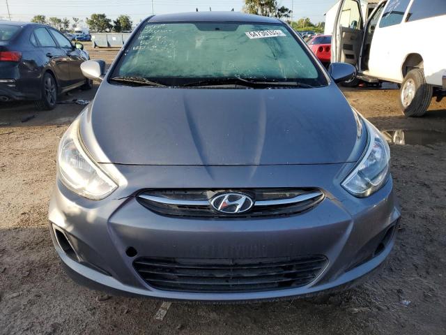 KMHCT5AE3HU306945 - 2017 HYUNDAI ACCENT SE GRAY photo 5