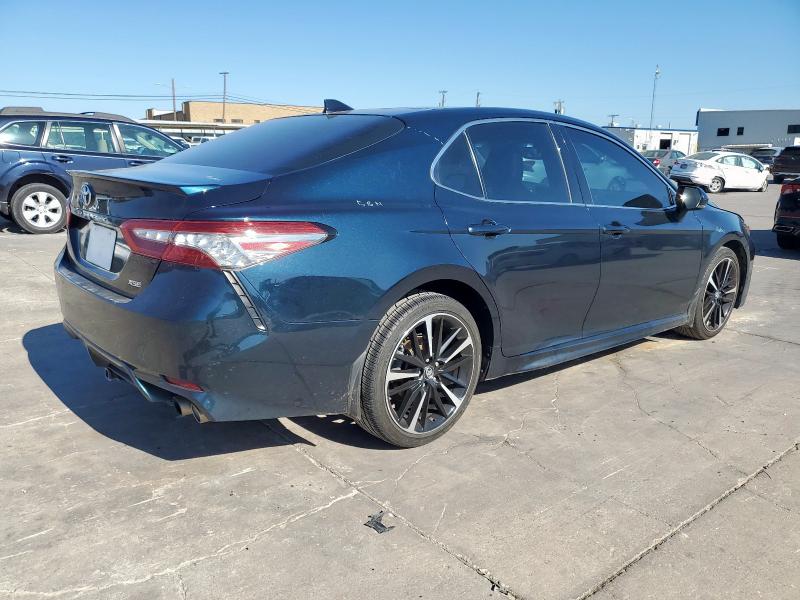 4T1BZ1HK0JU504953 - 2018 TOYOTA CAMRY XSE BLACK photo 3