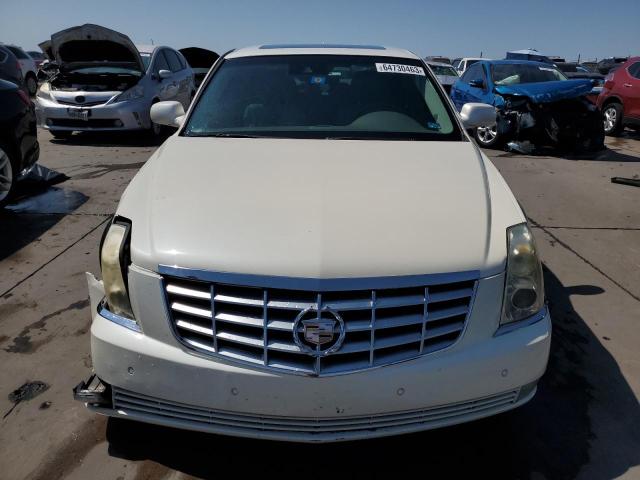 1G6KH5E62BU124409 - 2011 CADILLAC DTS PREMIUM COLLECTION WHITE photo 5