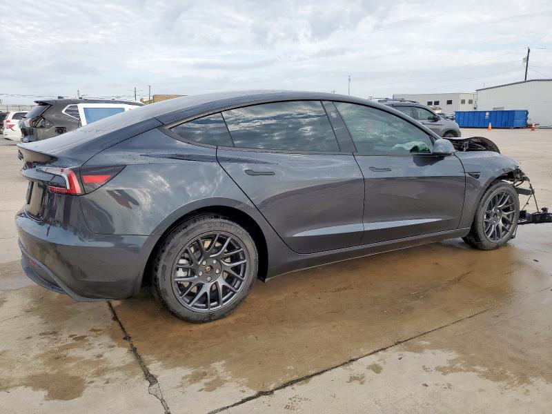 5YJ3E1EAXSF908532 - 2025 TESLA MODEL 3 灰色 照片 3