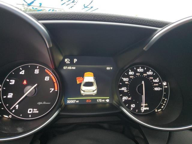 ZARFAEDN1J7580092 - 2018 ALFA ROMEO GIULIA Q4 RED photo 9