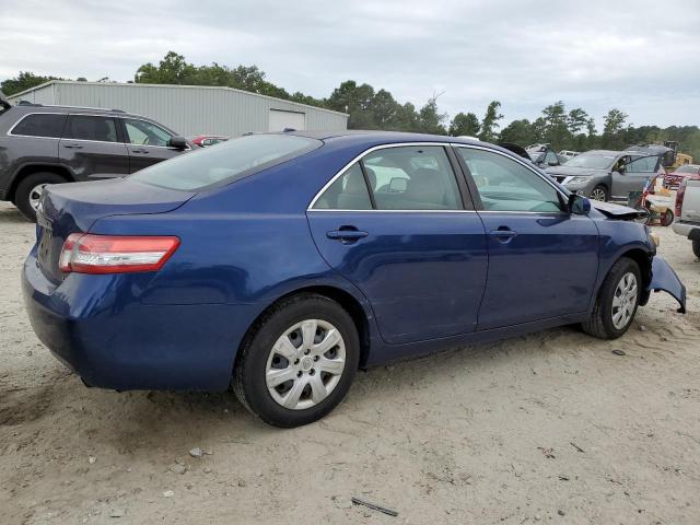 4T1BF3EK4AU549404 - 2010 TOYOTA CAMRY BASE BLUE photo 3