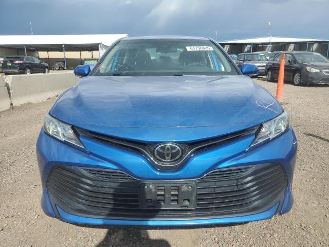 4T1C11BK7LU011651 - 2020 TOYOTA CAMRY LE BLUE photo 5