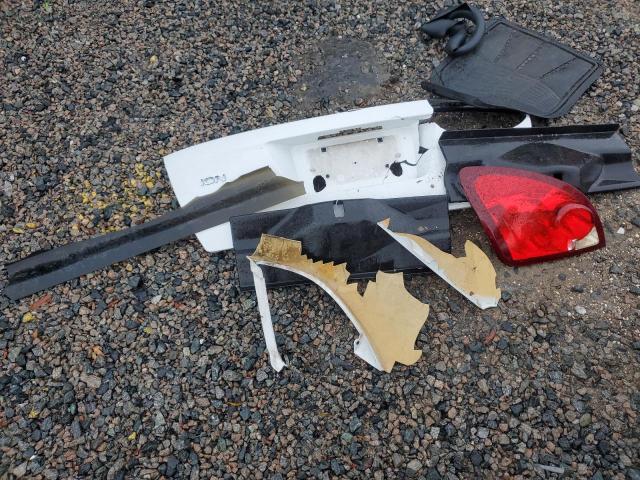 1G8AV12F84Z140323 - 2004 SATURN ION LEVEL 3 WHITE photo 12