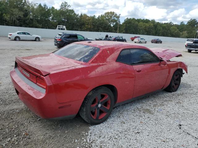 2C3CDYAG0DH517929 - 2013 DODGE CHALLENGER SXT RED photo 3