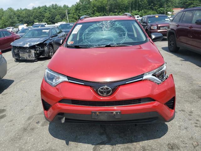JTMBFREV1HJ136286 - 2017 TOYOTA RAV4 LE RED photo 5