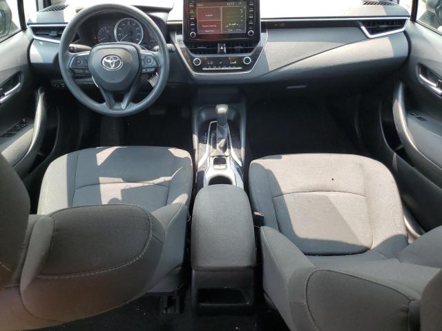 5YFEPRAE3LP094403 - 2020 TOYOTA COROLLA LE Արծաթագույն լուսանկար 8