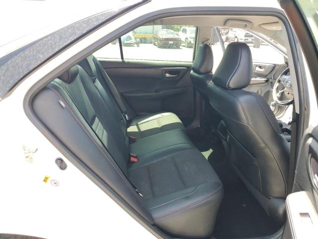 4T1BF1FK6HU331803 - 2017 TOYOTA CAMRY LE თეთრი ფოტო 10