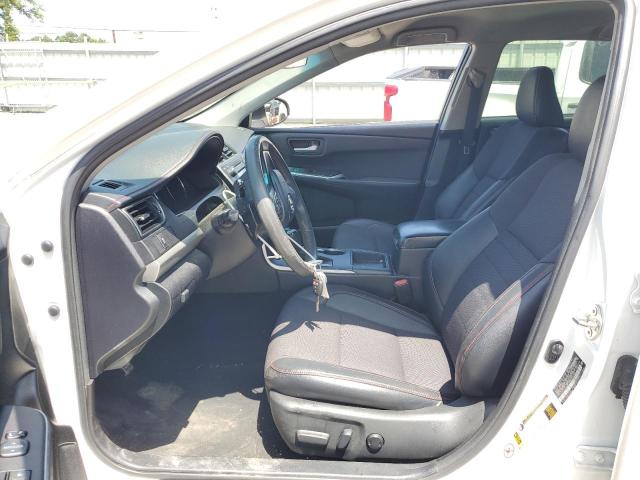 4T1BF1FK6HU331803 - 2017 TOYOTA CAMRY LE თეთრი ფოტო 7