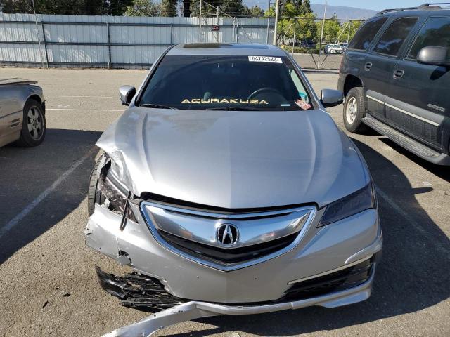 19UUB1F33HA000827 - 2017 ACURA TLX SILVER photo 5