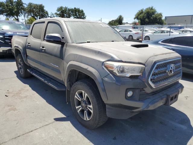 3TMCZ5AN8HM069280 - 2017 TOYOTA TACOMA DOUBLE CAB BLACK photo 4