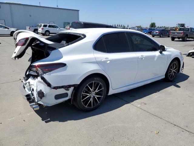 4T1T11AK4PU831144 - 2023 TOYOTA CAMRY SE NIGHT SHADE WHITE photo 3