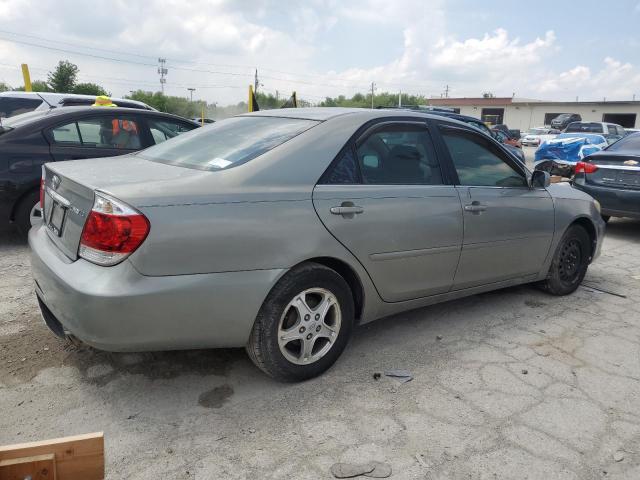 4T1BE32K75U534473 - 2005 TOYOTA CAMRY LE Күміс фото 3