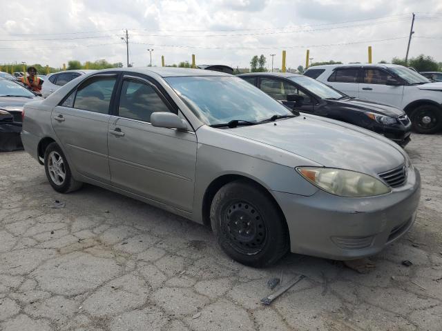 4T1BE32K75U534473 - 2005 TOYOTA CAMRY LE Күміс фото 4