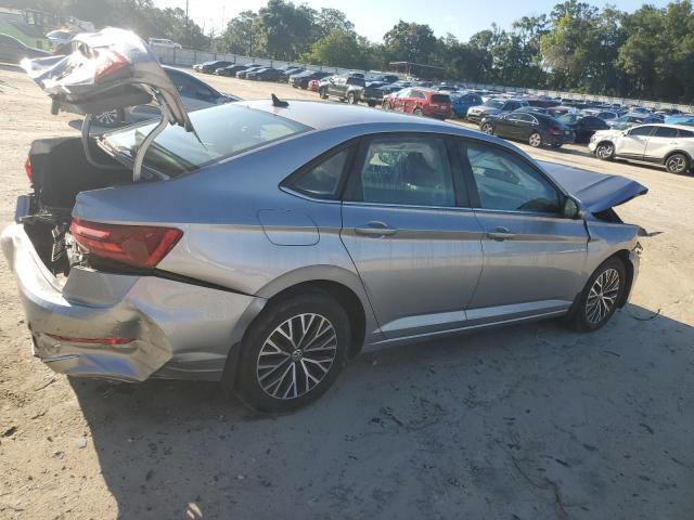 3VWC57BU2MM018040 - 2021 VOLKSWAGEN JETTA S 银色 照片 3