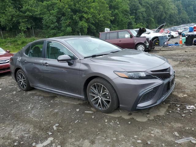 4T1G11BKXPU076923 - 2023 TOYOTA CAMRY SE NIGHT SHADE GRAY photo 4