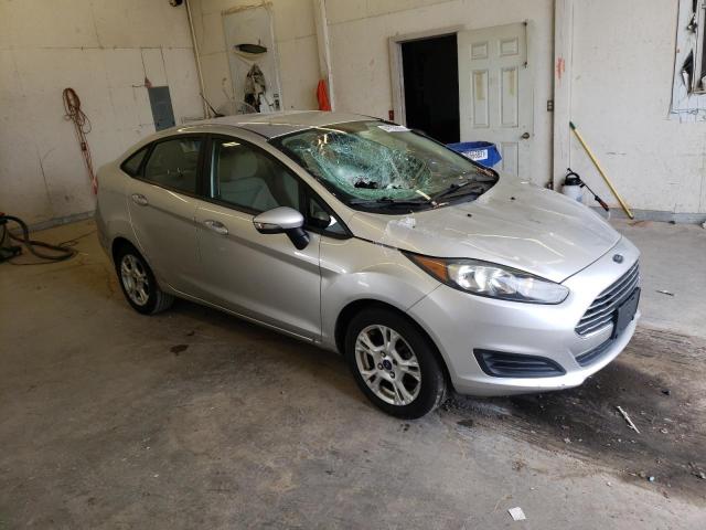 3FADP4BJ6FM218935 - 2015 FORD FIESTA SE SILVER photo 4