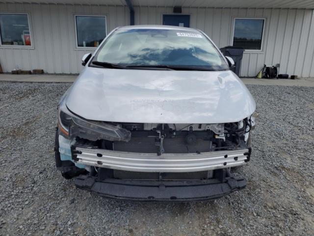 5YFB4MDE3PP037909 - 2023 TOYOTA COROLLA LE 灰色 照片 5