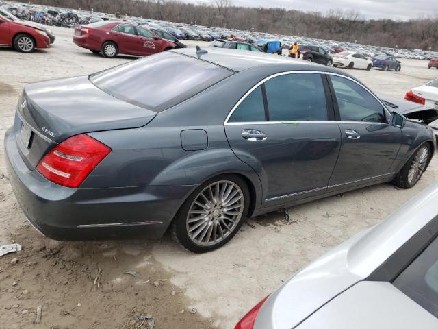 WDDNG8GB8AA295227 - 2010 MERCEDES-BENZ S 550 4MATIC GRAY photo 3