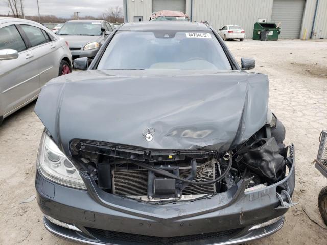 WDDNG8GB8AA295227 - 2010 MERCEDES-BENZ S 550 4MATIC GRAY photo 5