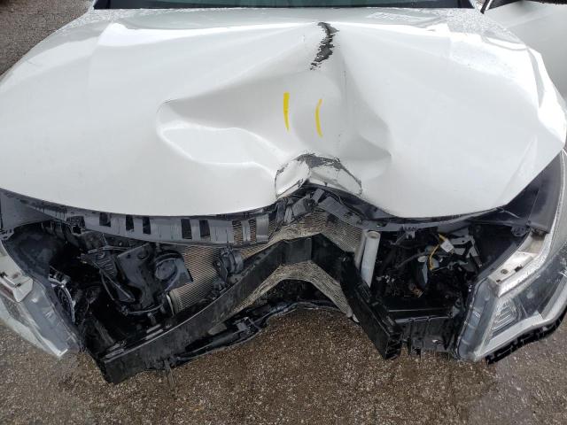 5XXGT4L30HG171294 - 2017 KIA OPTIMA LX WHITE photo 11