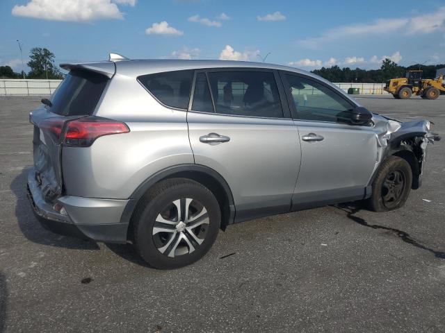 JTMBFREV1JJ238015 - 2018 TOYOTA RAV4 LE SILVER photo 3