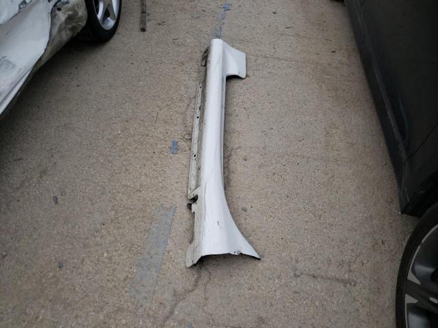 JM1NB353930304940 - 2003 MAZDA MX-5 MIATA BASE WHITE photo 12