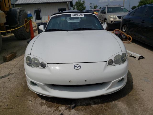 JM1NB353930304940 - 2003 MAZDA MX-5 MIATA BASE WHITE photo 5