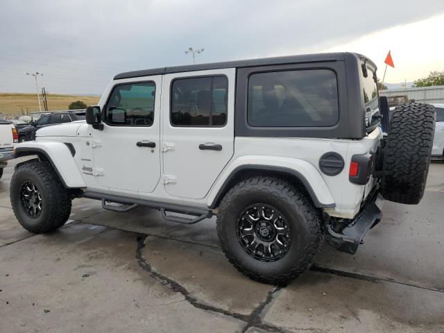 1C4HJXEN5JW245923 - 2018 JEEP WRANGLER U SAHARA WHITE photo 2
