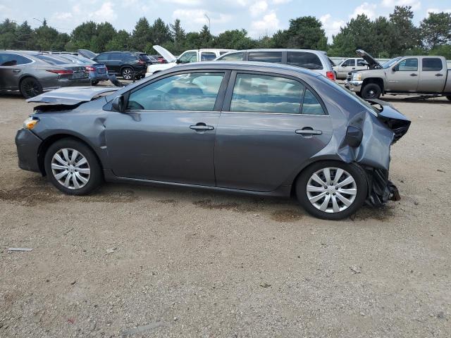 5YFBU4EE7DP196698 - 2013 TOYOTA COROLLA BASE GRAY photo 2