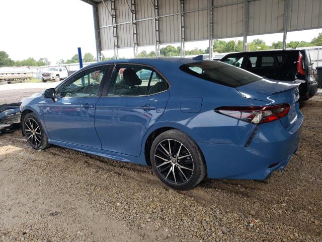 4T1T11AK8PU177328 - 2023 TOYOTA CAMRY SE NIGHT SHADE BLUE photo 2